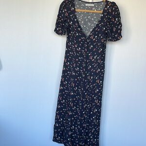 Reformation midi dress blue floral size 4 with front buttons and leg slit